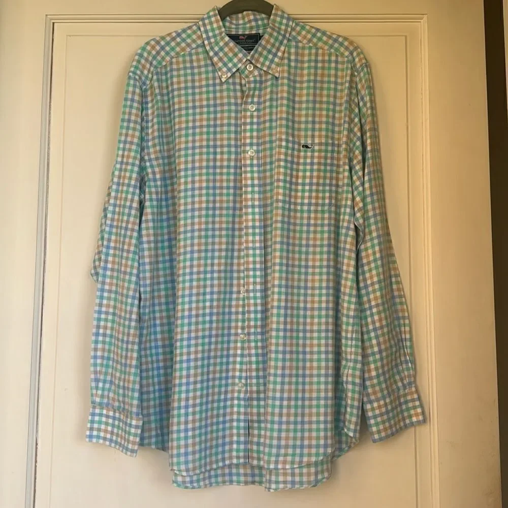 Excellent Condition Men’s Slim Fit Tucker Button Front Shirt By Vineyard Wines
